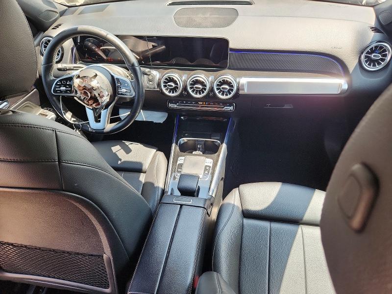 2020 MERCEDES-BENZ GLB 250 4MATIC — Фото 8 из 15