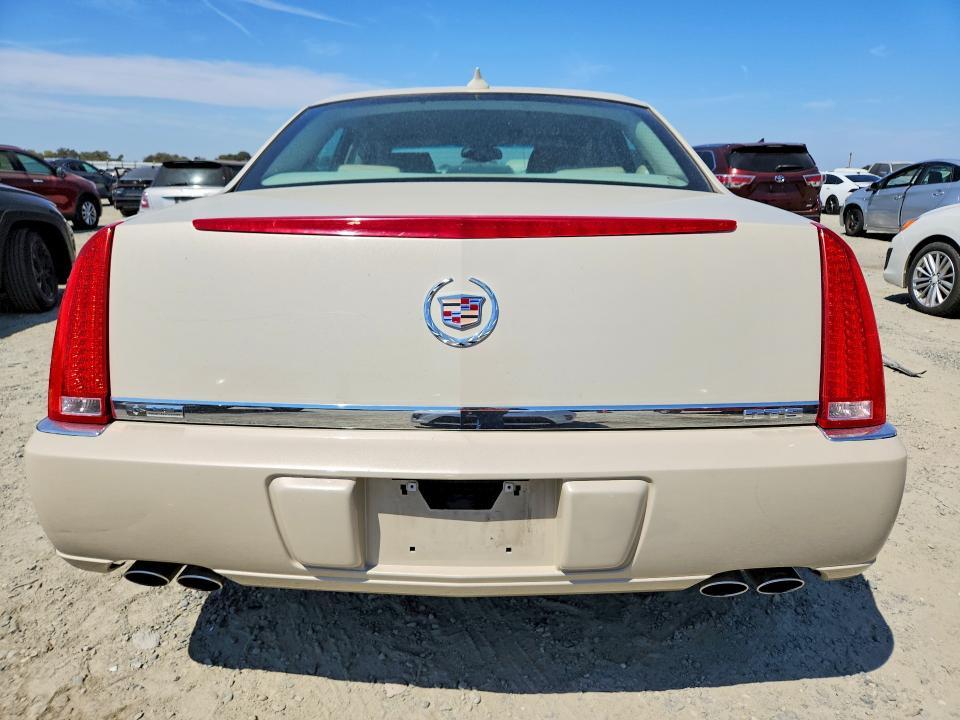 2010 CADILLAC DTS LIVERY — Фото 6 из 12
