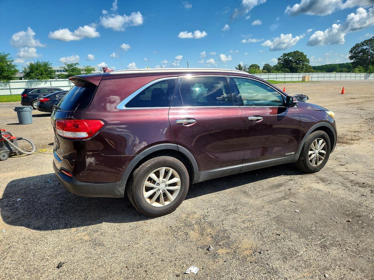 2016 KIA SORENTO LX V6 — Фото 3 из 13