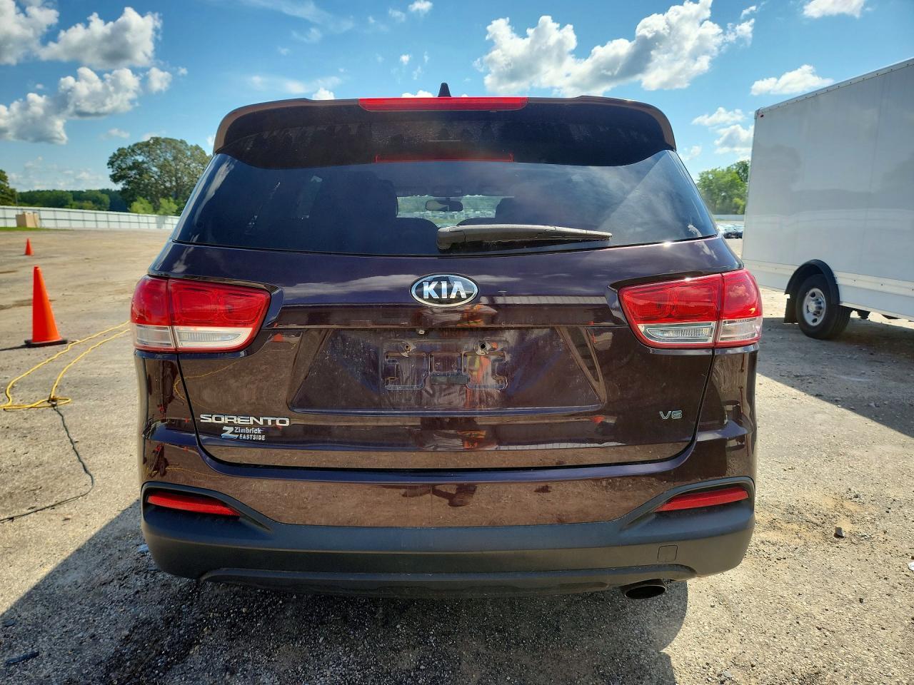 2016 KIA SORENTO LX V6 — Фото 6 из 13
