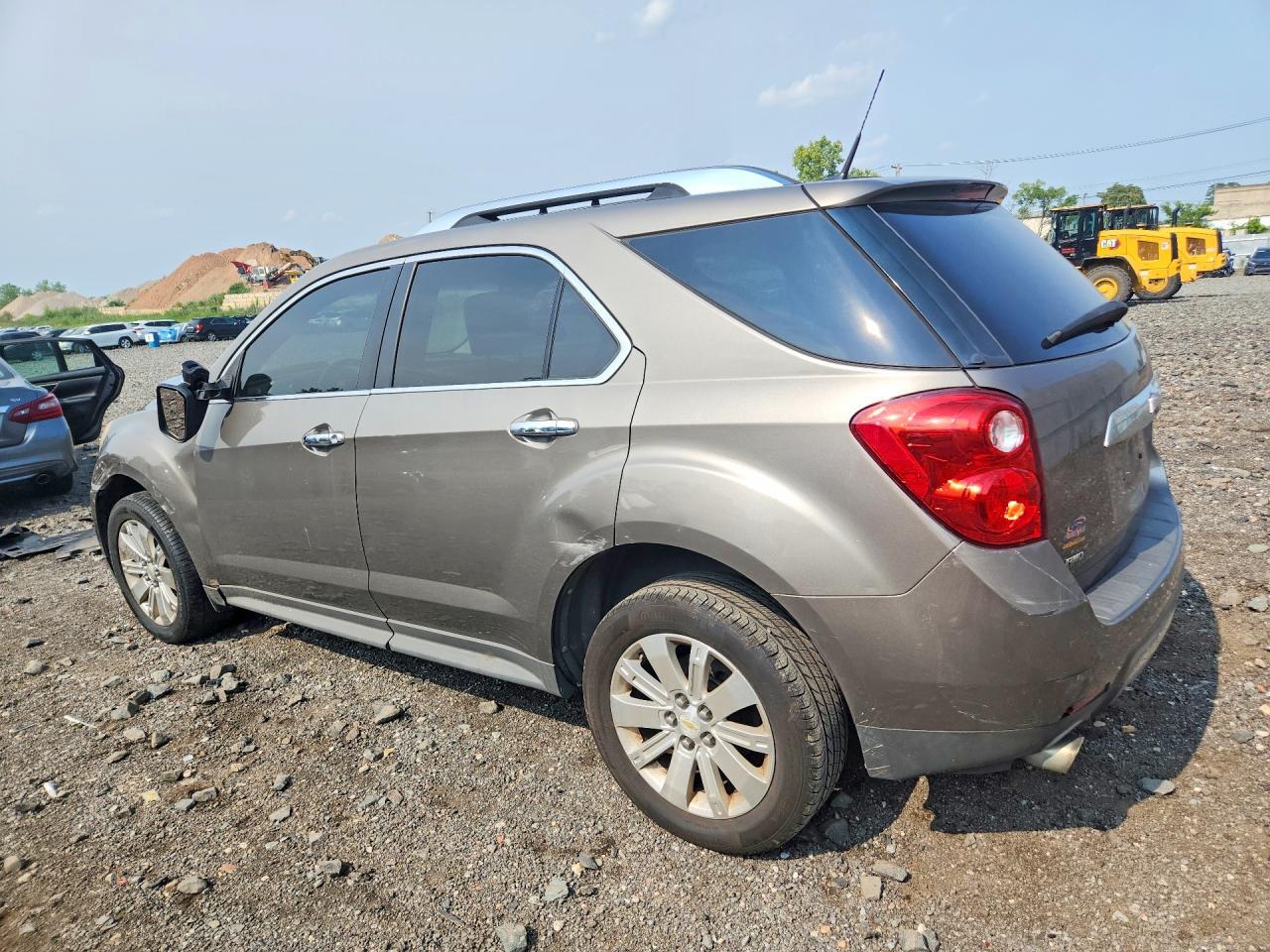 2010 CHEVROLET EQUINOX LT — Фото 2 из 13
