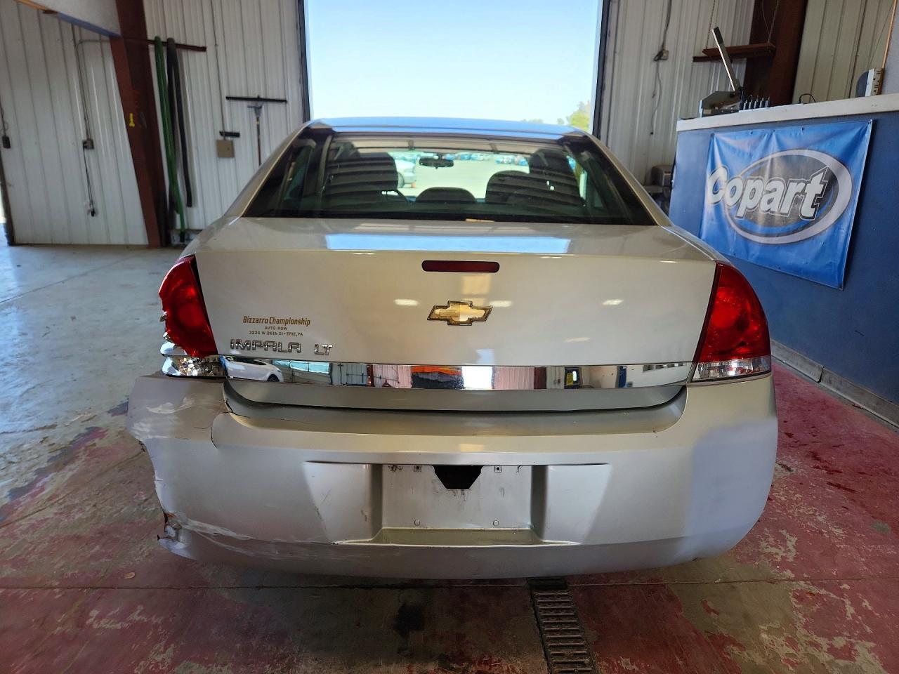 2010 CHEVROLET IMPALA LT — Фото 6 из 12