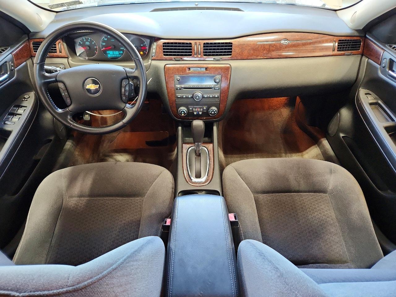 2010 CHEVROLET IMPALA LT — Фото 8 из 12