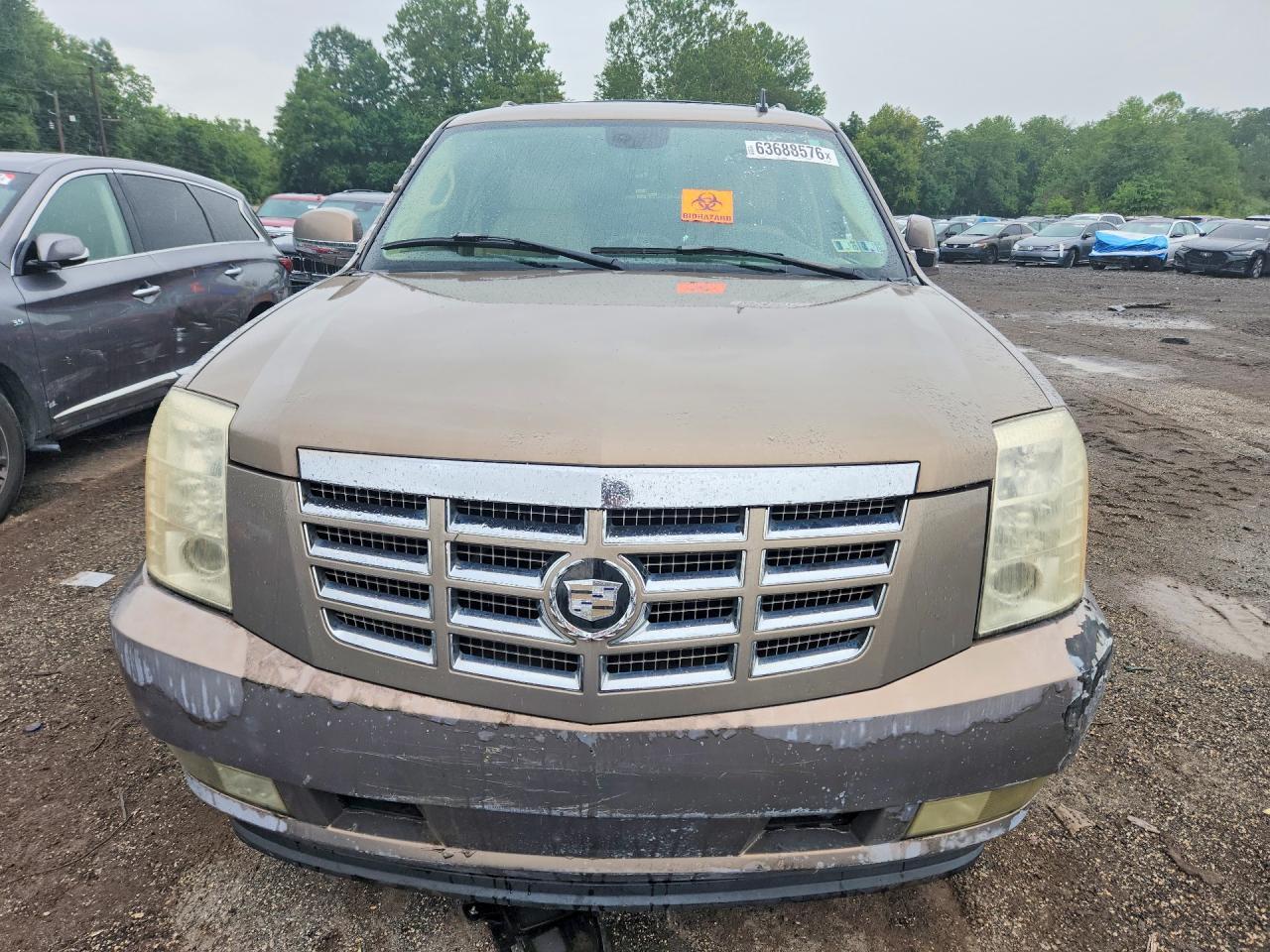 2007 CADILLAC ESCALADE LUXURY — Фото 5 из 12