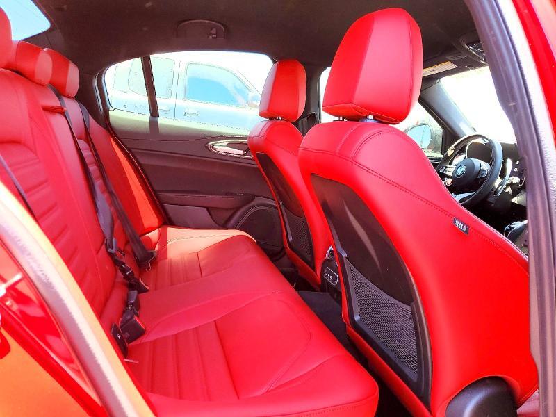 2024 ALFA ROMEO GIULIA QUADRIFOGLIO — Фото 10 из 12