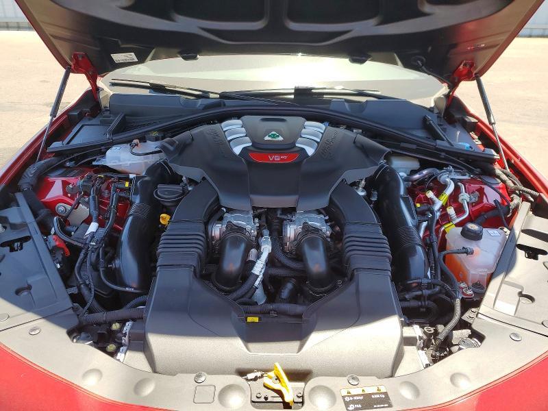 2024 ALFA ROMEO GIULIA QUADRIFOGLIO — Фото 11 из 12