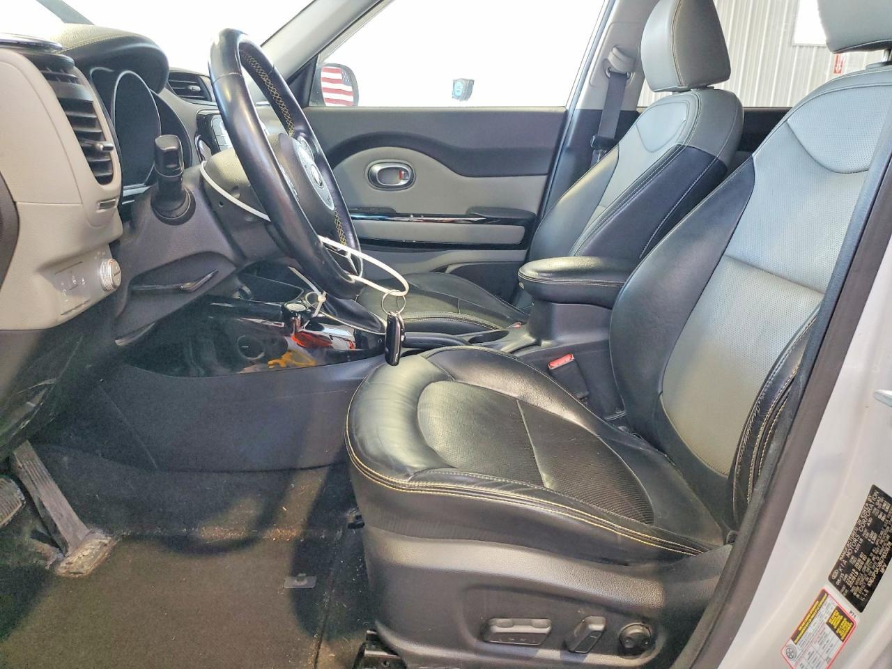 2016 KIA SOUL + — Фото 7 из 13