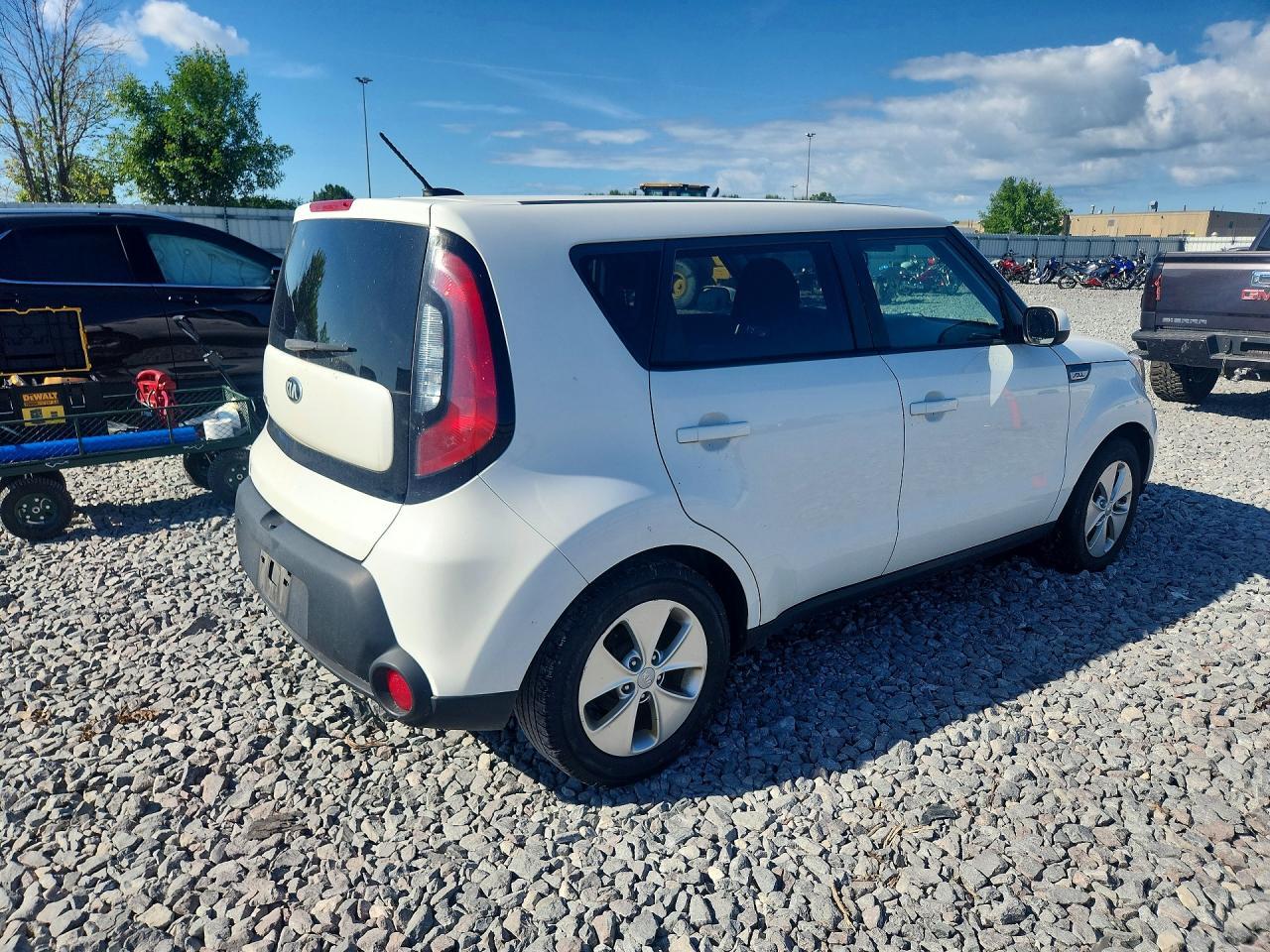 2016 KIA SOUL BASE — Фото 3 из 12