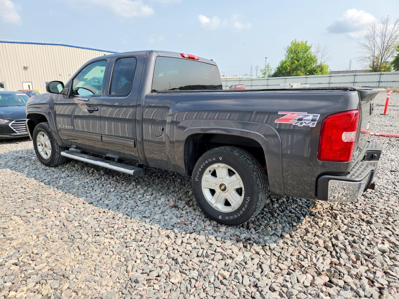 2010 CHEVROLET SILVERADO K1500 LT — Фото 2 из 12