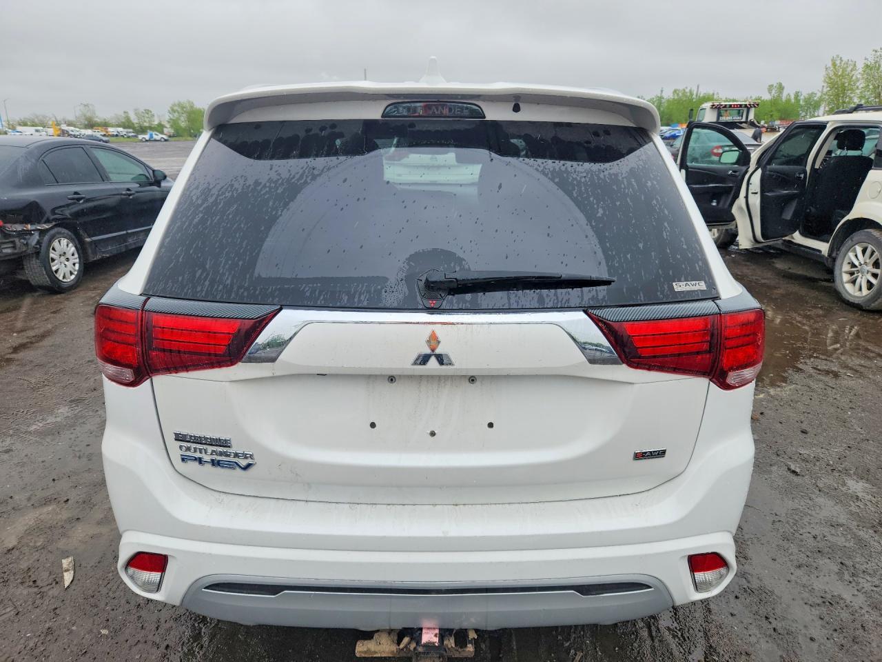 2020 MITSUBISHI OUTLANDER SEL — Фото 6 из 12
