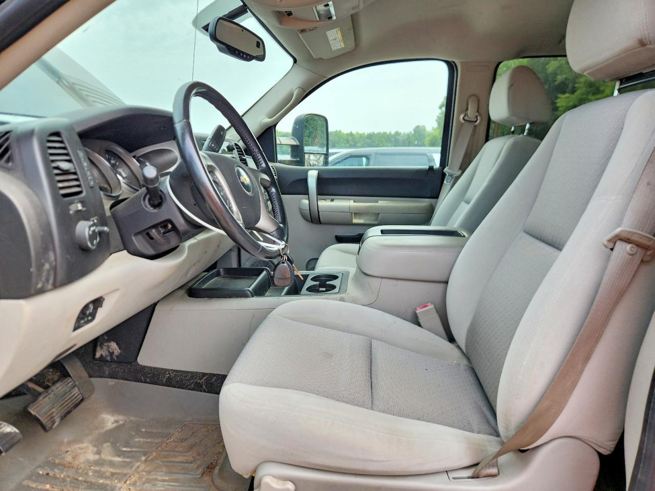 2007 CHEVROLET SILVERADO K2500 HEAVY DUTY — Фото 7 из 12