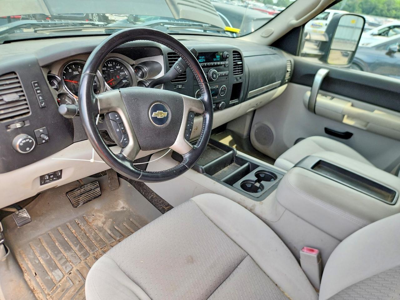 2007 CHEVROLET SILVERADO K2500 HEAVY DUTY — Фото 8 из 12