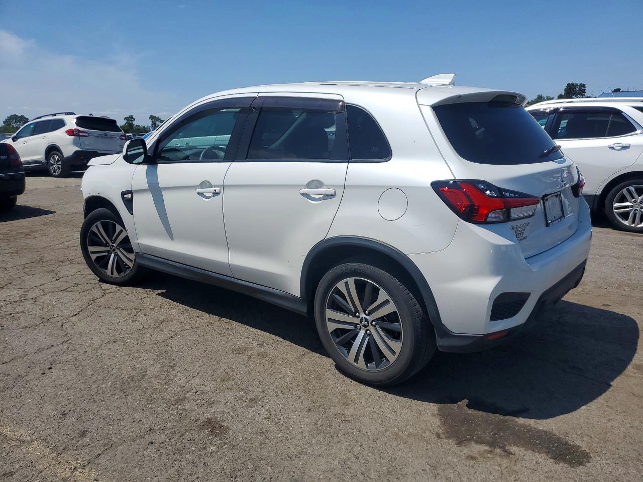 2020 MITSUBISHI OUTLANDER SPORT ES — Фото 2 из 13
