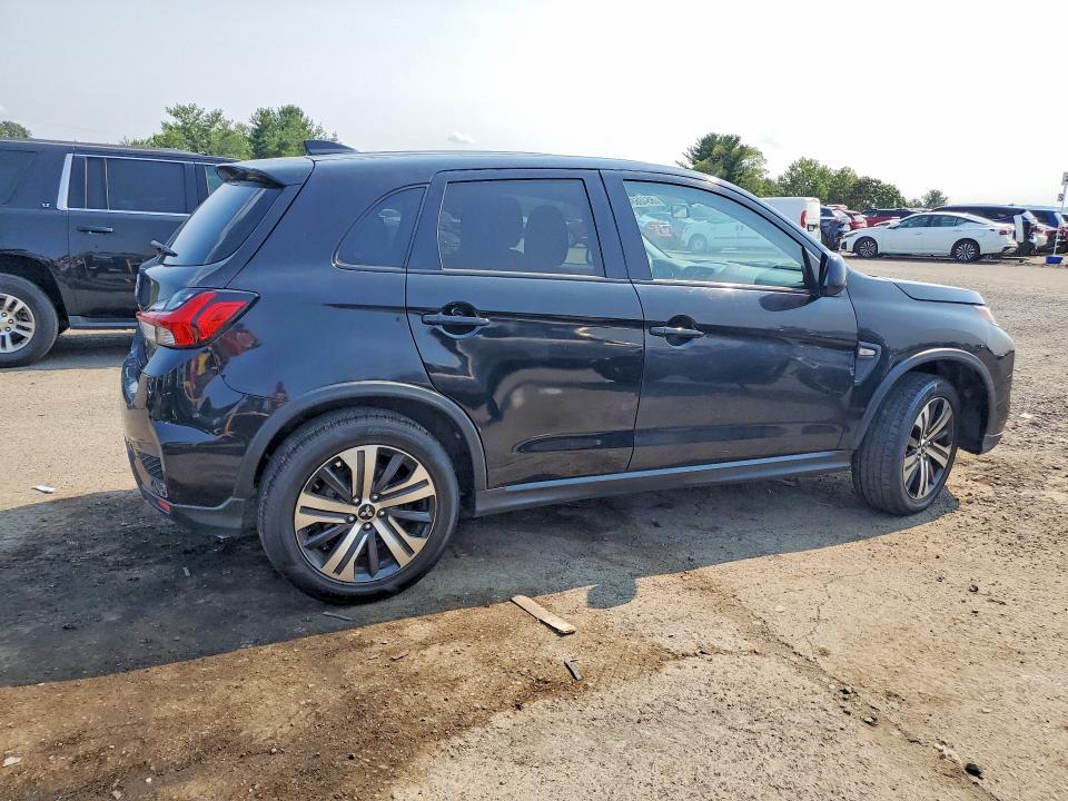 2020 MITSUBISHI OUTLANDER SPORT ES — Фото 3 из 13