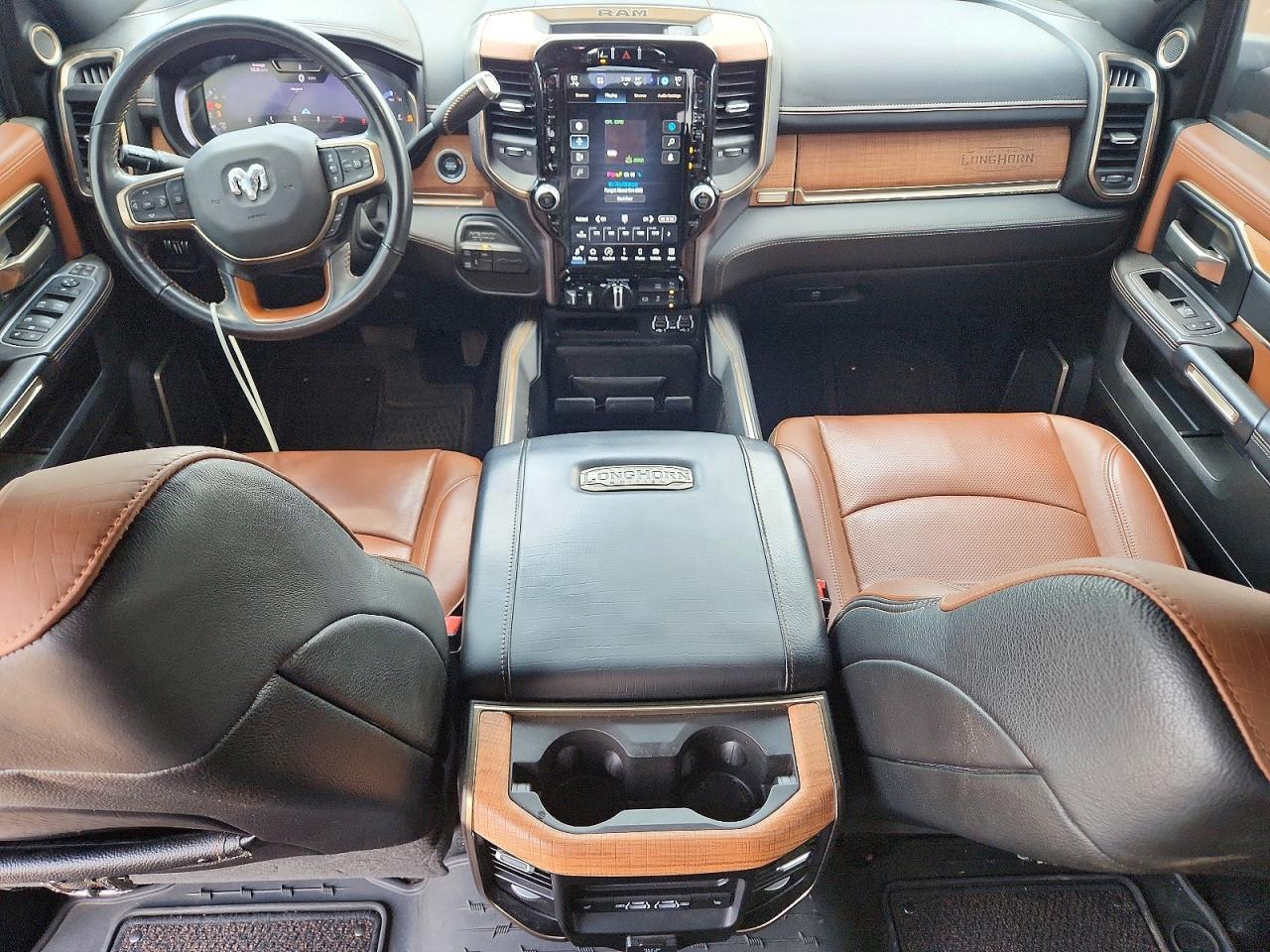 2024 RAM 3500 LONGHORN — Фото 8 из 12