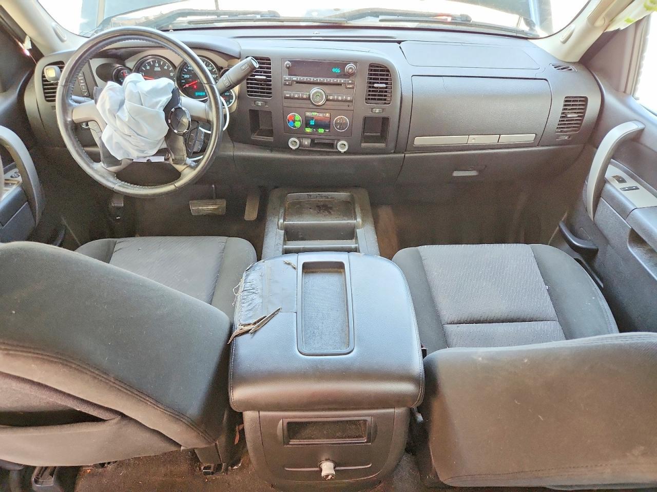 2010 CHEVROLET SILVERADO C1500 LT — Фото 8 из 13