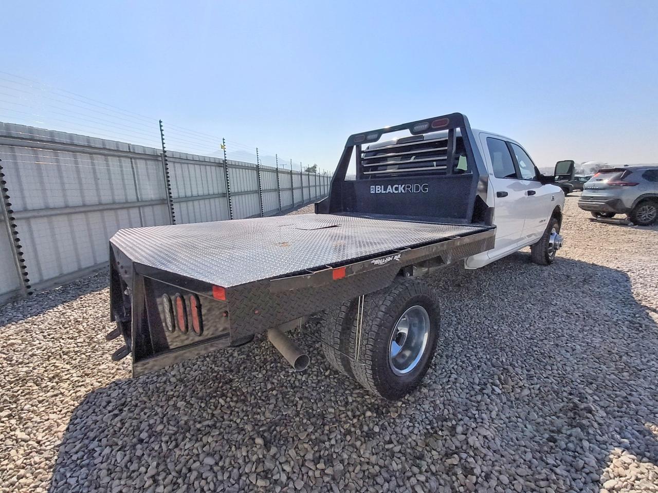 3C7WRTCLXRG203447 2024 RAM 3500 photo no. 3