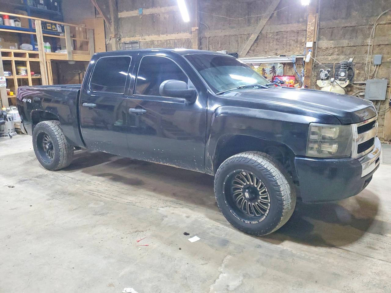 2010 CHEVROLET SILVERADO K1500 LT — Фото 4 из 12
