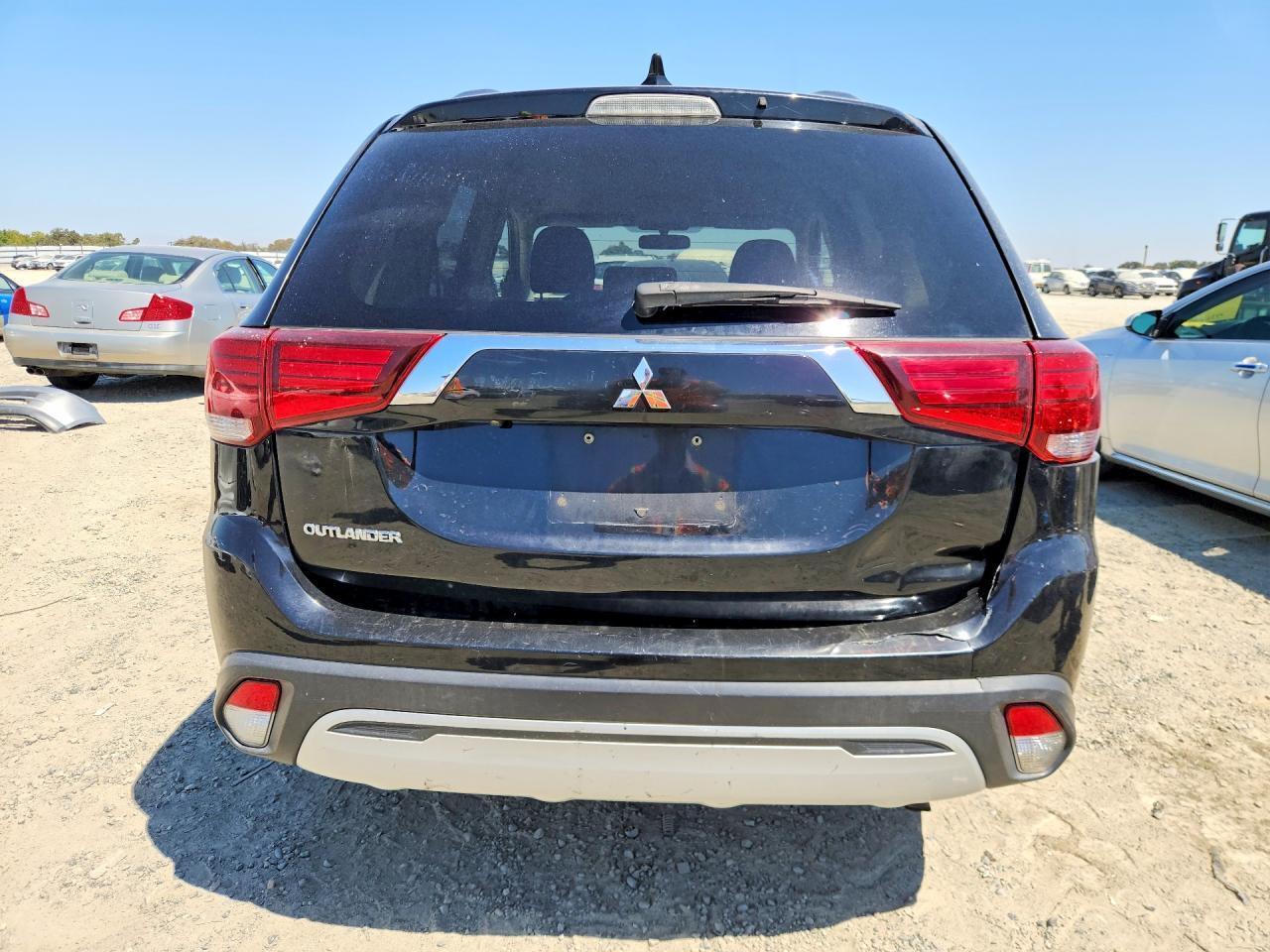 2020 MITSUBISHI OUTLANDER ES — Фото 6 из 13