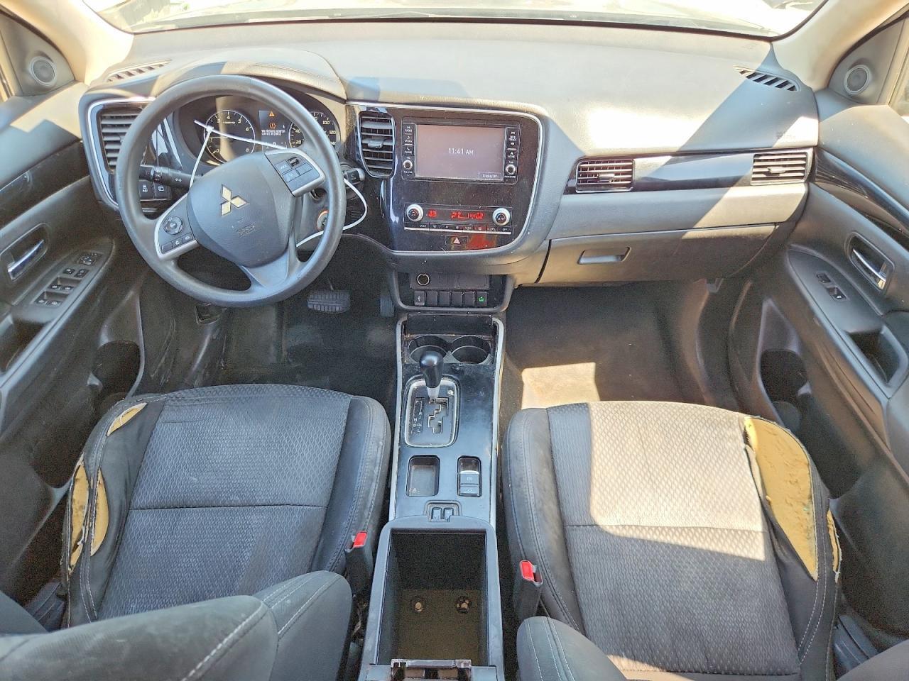 2020 MITSUBISHI OUTLANDER ES — Фото 8 из 13