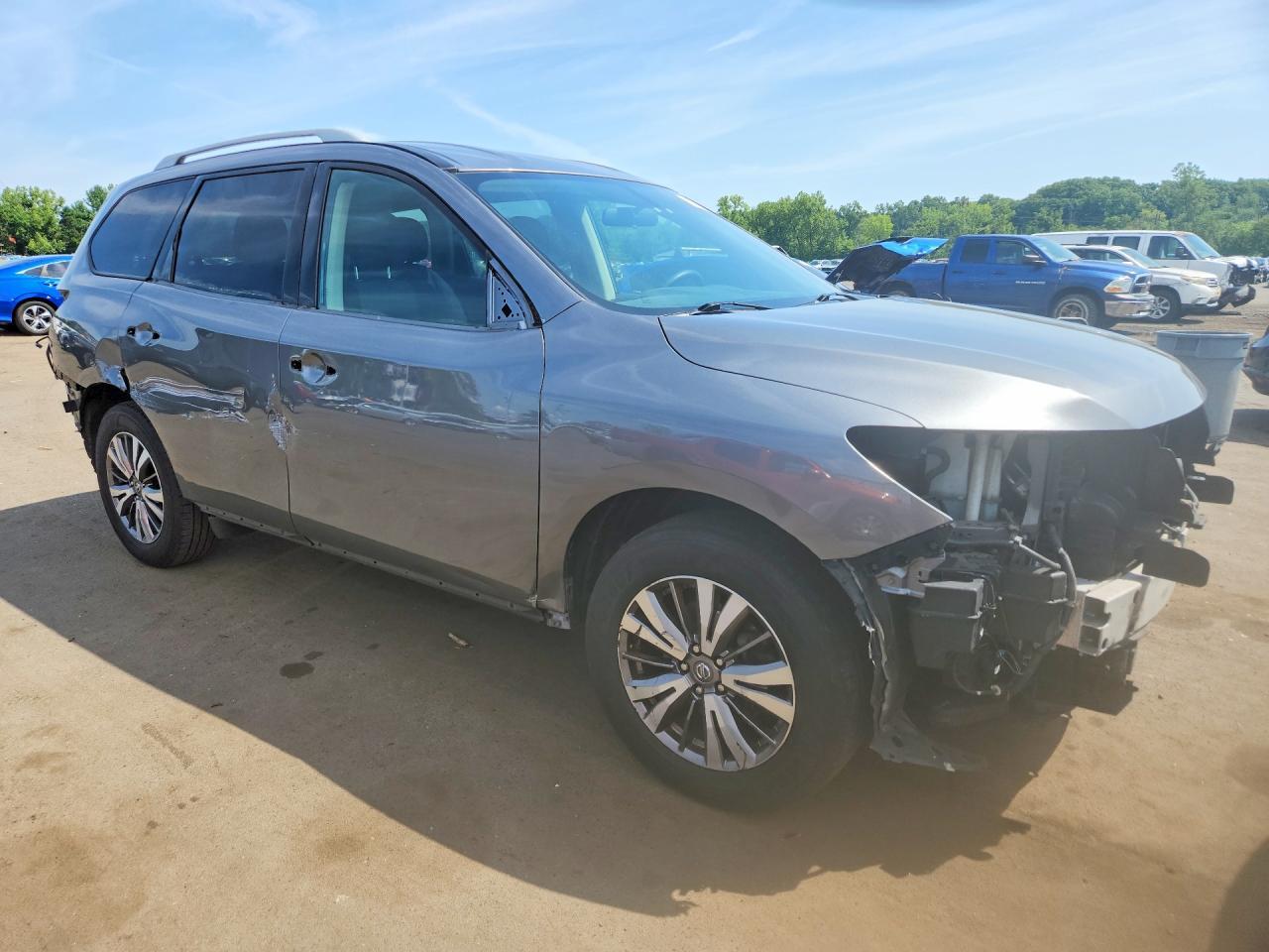 2020 NISSAN PATHFINDER S — Фото 4 из 14