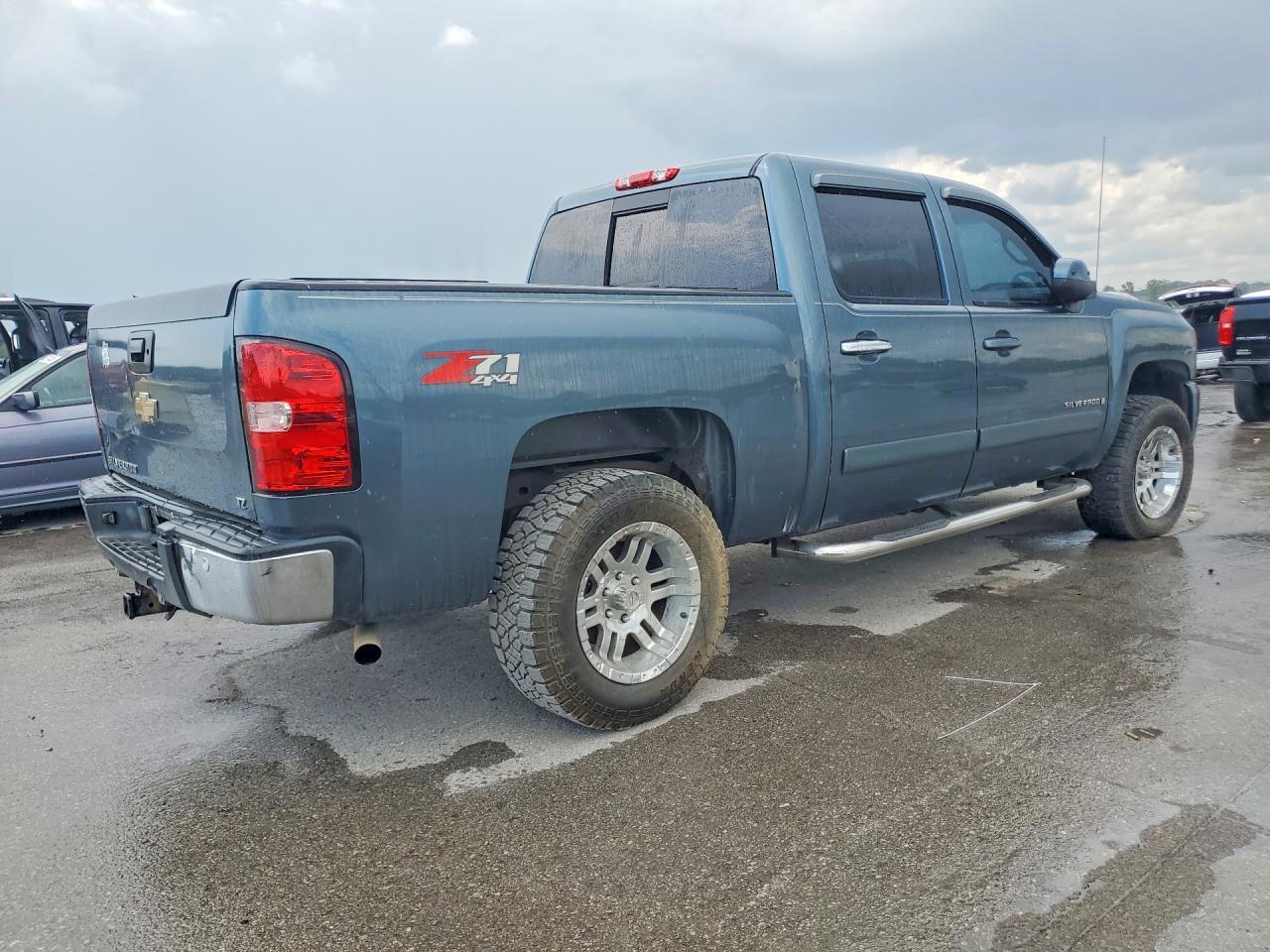 2007 CHEVROLET SILVERADO K1500 CREW CAB — Фото 3 из 12