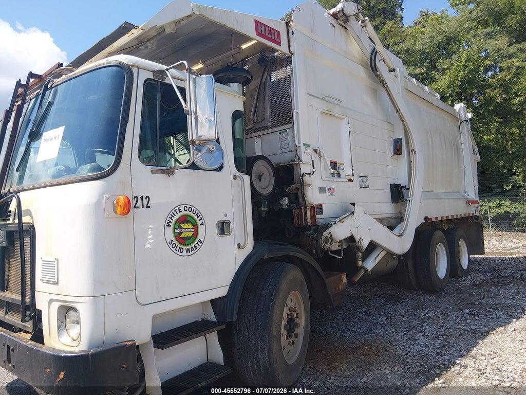 5VCACLJF9AH209971 2010 AUTOCAR LLC XPEDITOR photo no. 2