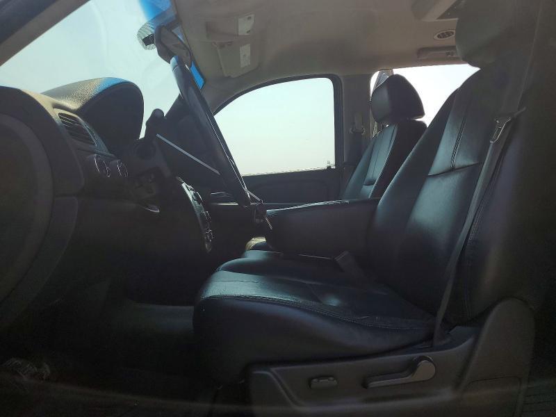 2007 CHEVROLET SUBURBAN K1500 — Фото 7 из 13