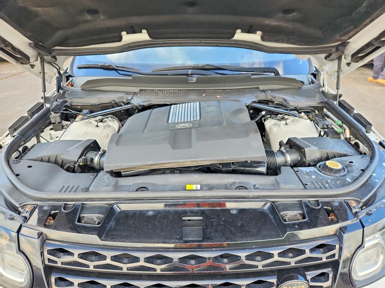 2016 LAND ROVER RANGE ROVER SPORT HST — Фото 12 из 13