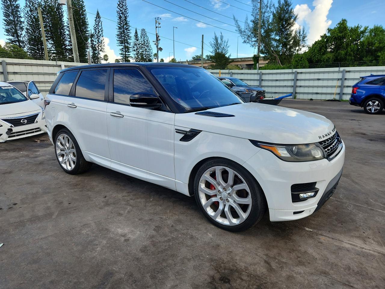 2016 LAND ROVER RANGE ROVER SPORT HST — Фото 4 из 13