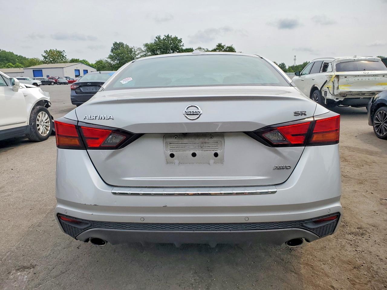 2020 NISSAN ALTIMA SR — Фото 6 из 12