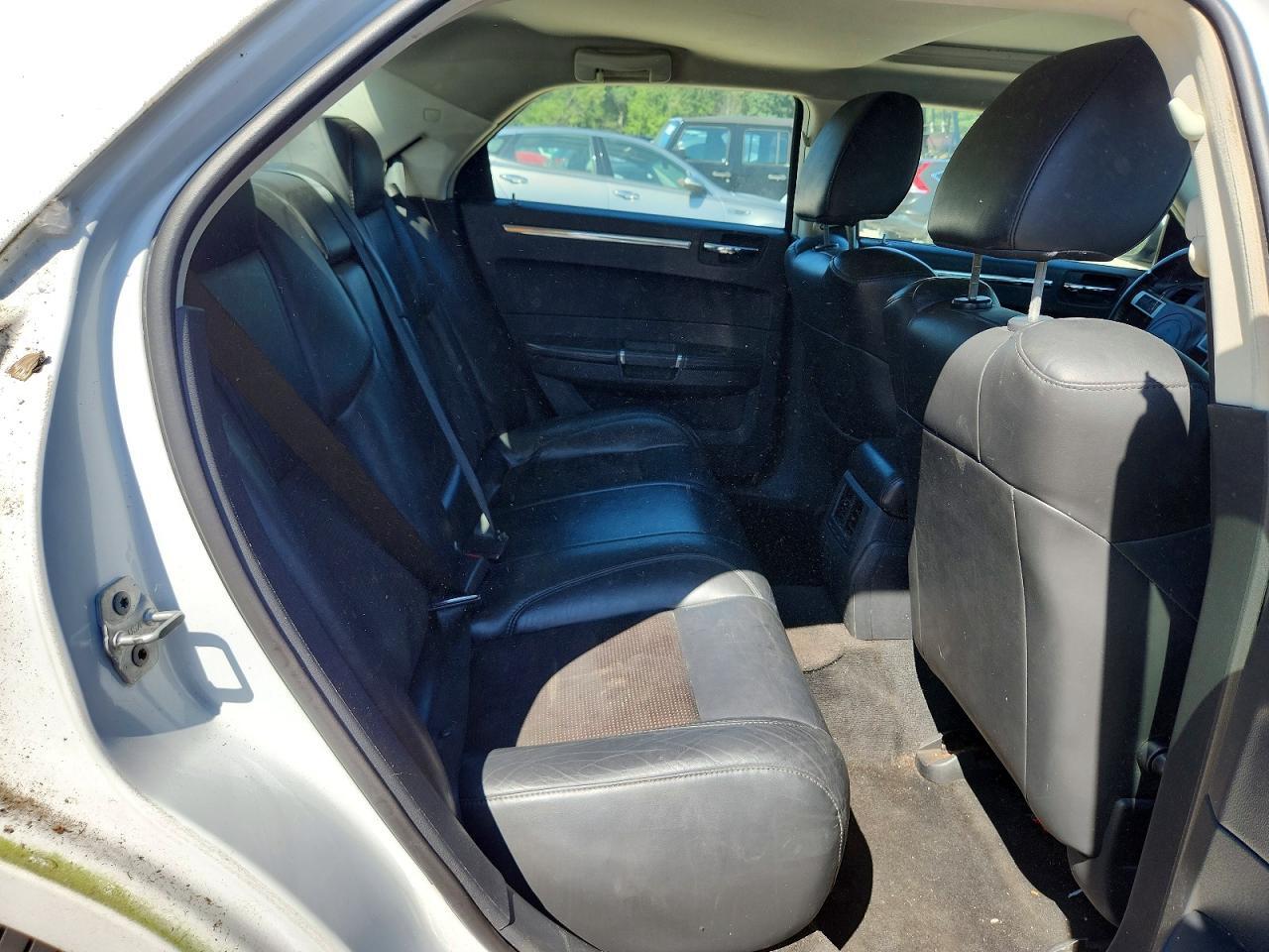 2010 CHRYSLER 300 S — Фото 10 из 12
