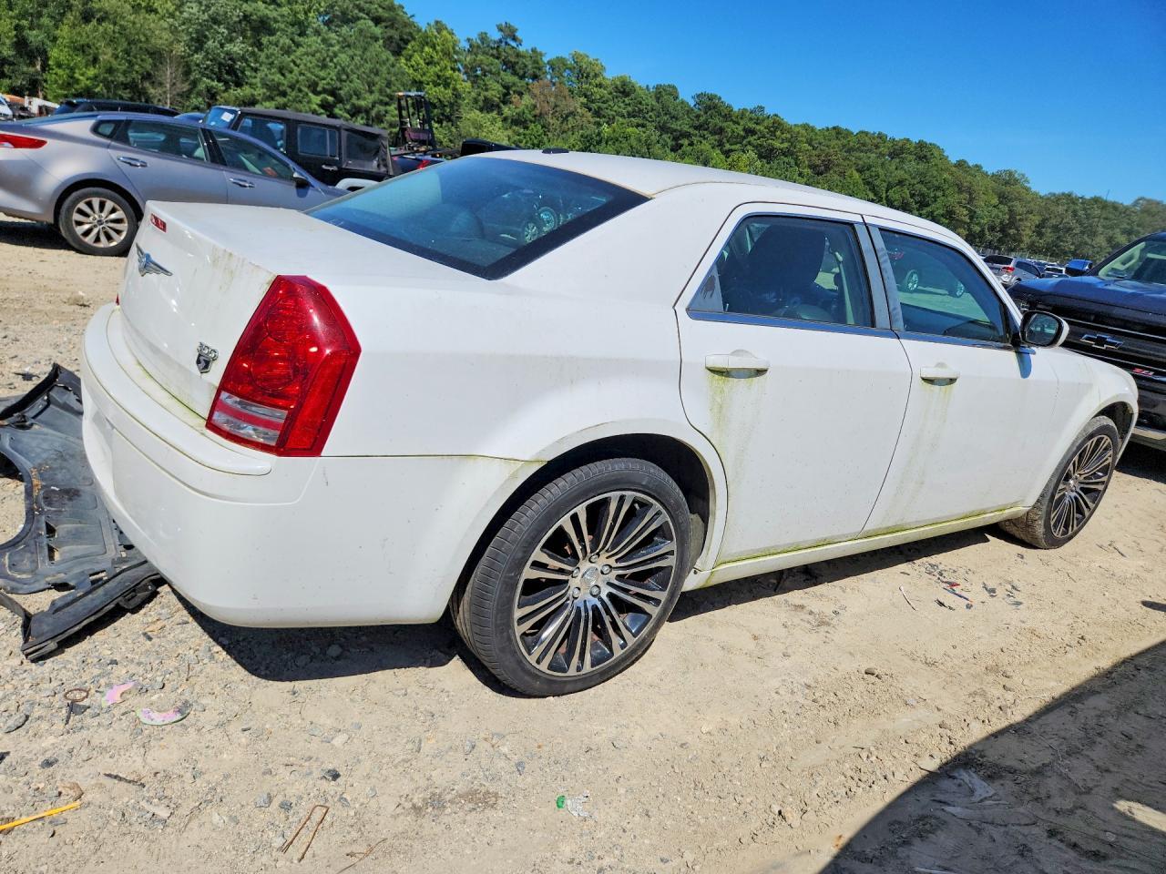 2010 CHRYSLER 300 S — Фото 3 из 12