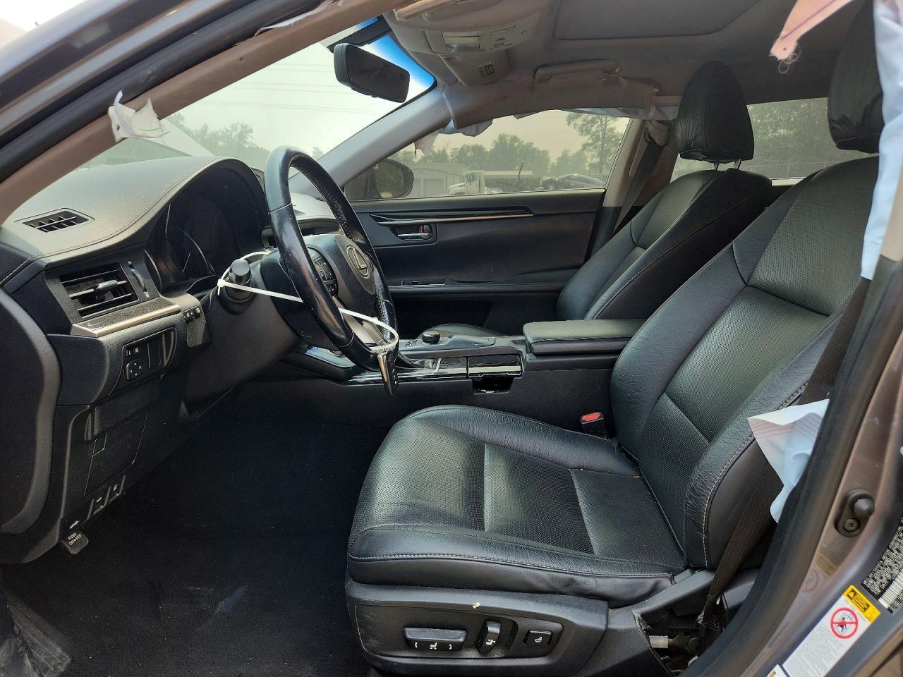 2016 LEXUS ES 350 — Фото 7 из 12