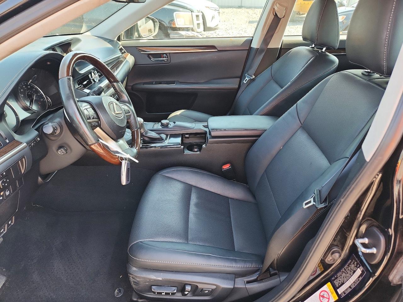 2016 LEXUS ES 350 — Фото 7 из 12