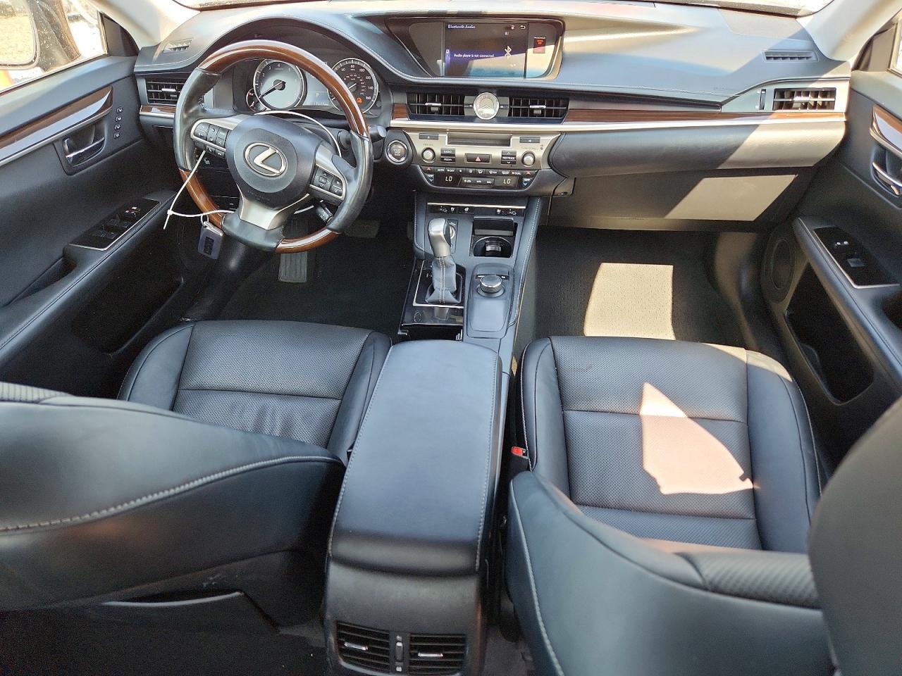 2016 LEXUS ES 350 — Фото 8 из 12