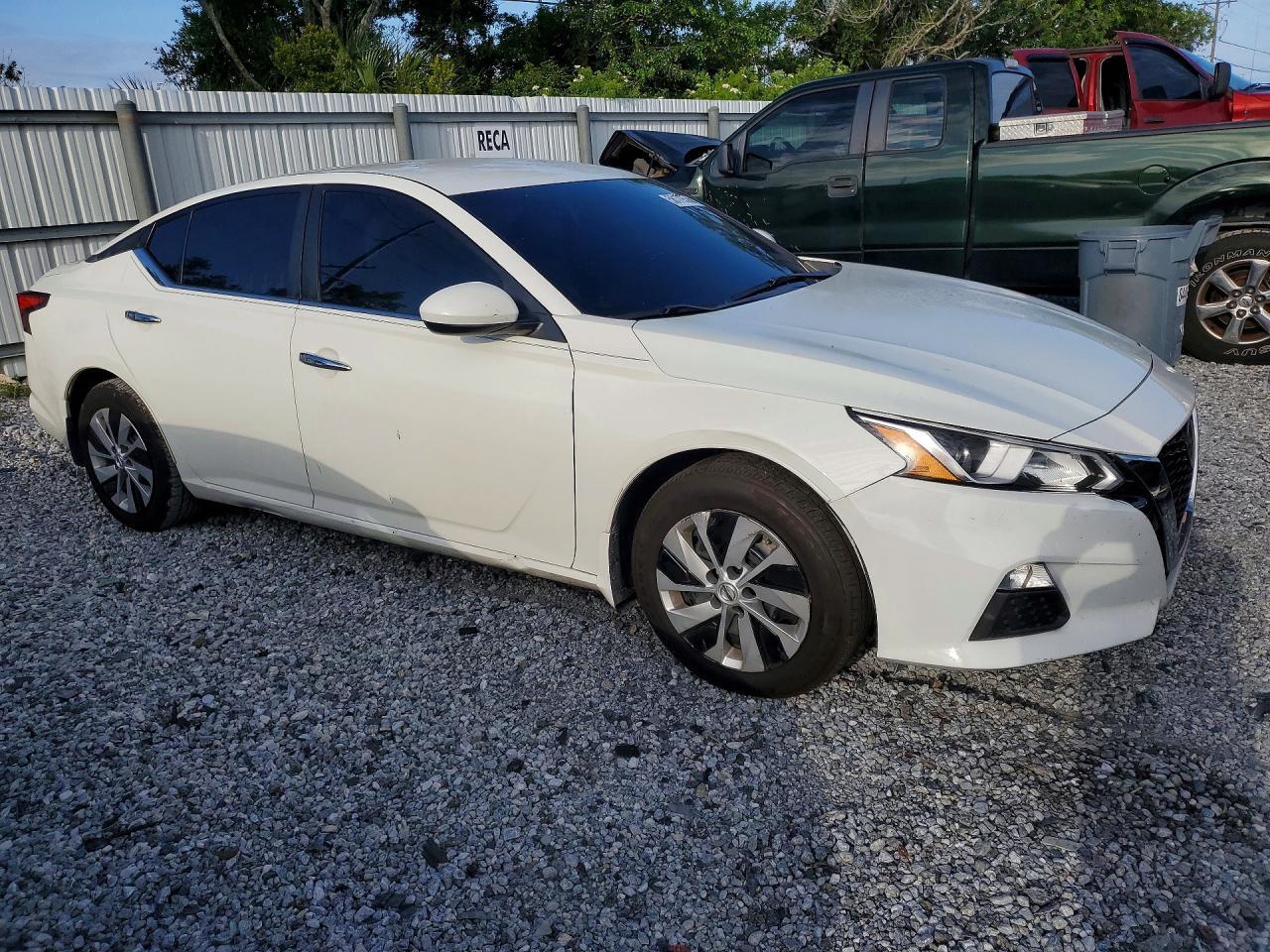 2020 NISSAN ALTIMA S — Фото 4 из 12