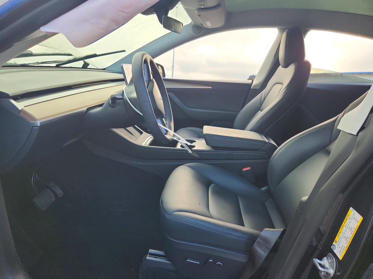 2024 TESLA MODEL Y — Фото 7 из 14