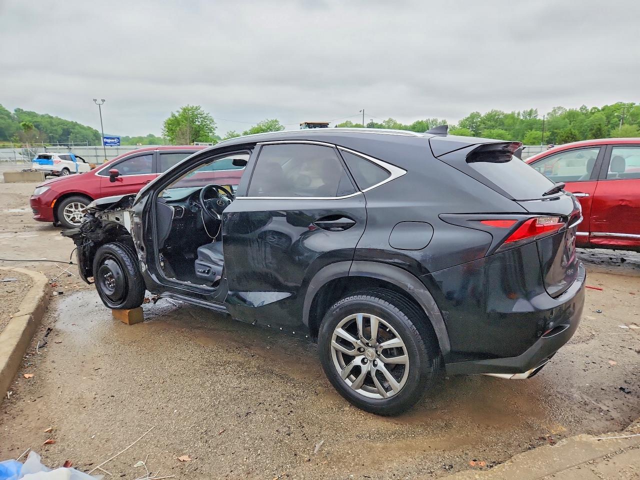 2016 LEXUS NX 200T BASE — Фото 2 из 14