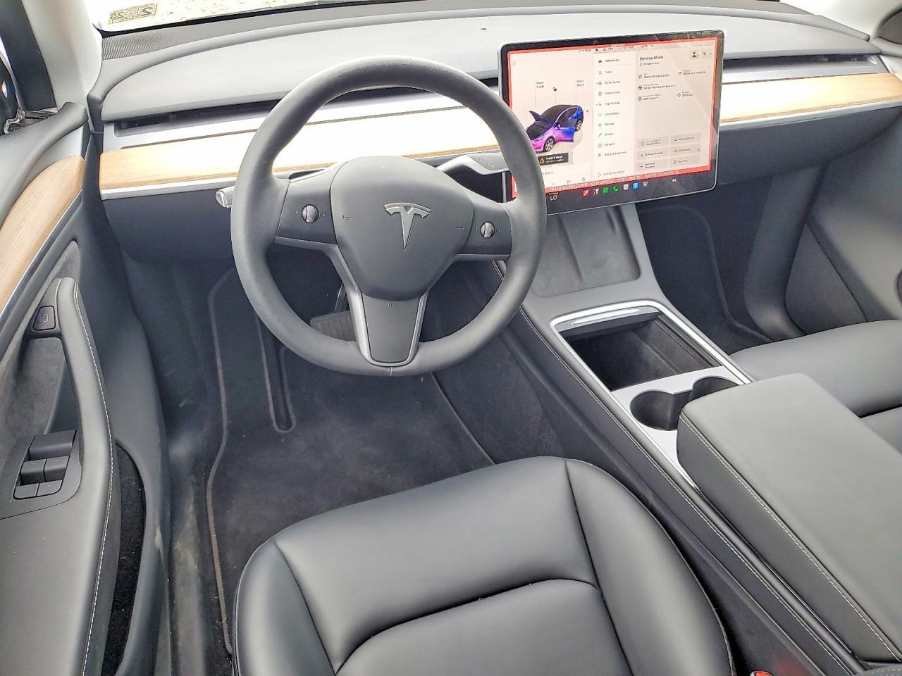 2024 TESLA MODEL Y — Фото 8 из 13