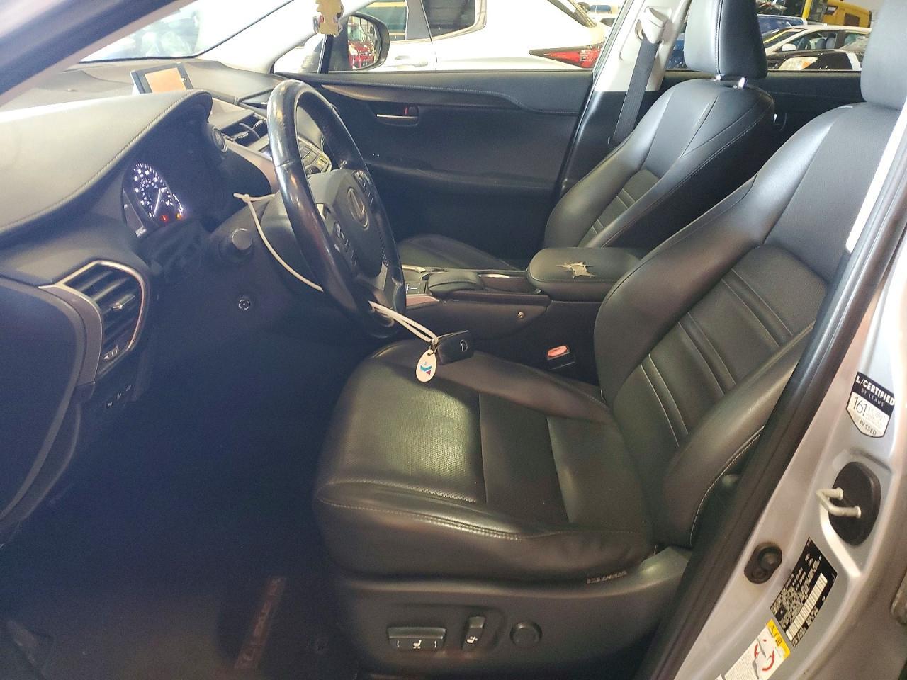 2016 LEXUS NX 200T BASE — Фото 7 из 13