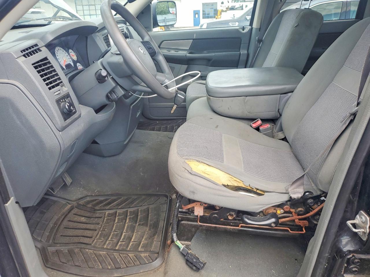 2007 DODGE RAM 1500 ST — Фото 7 из 12