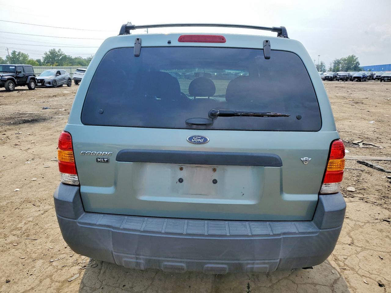 1FMCU031X7KA97546 2007 FORD ESCAPE photo no. 6