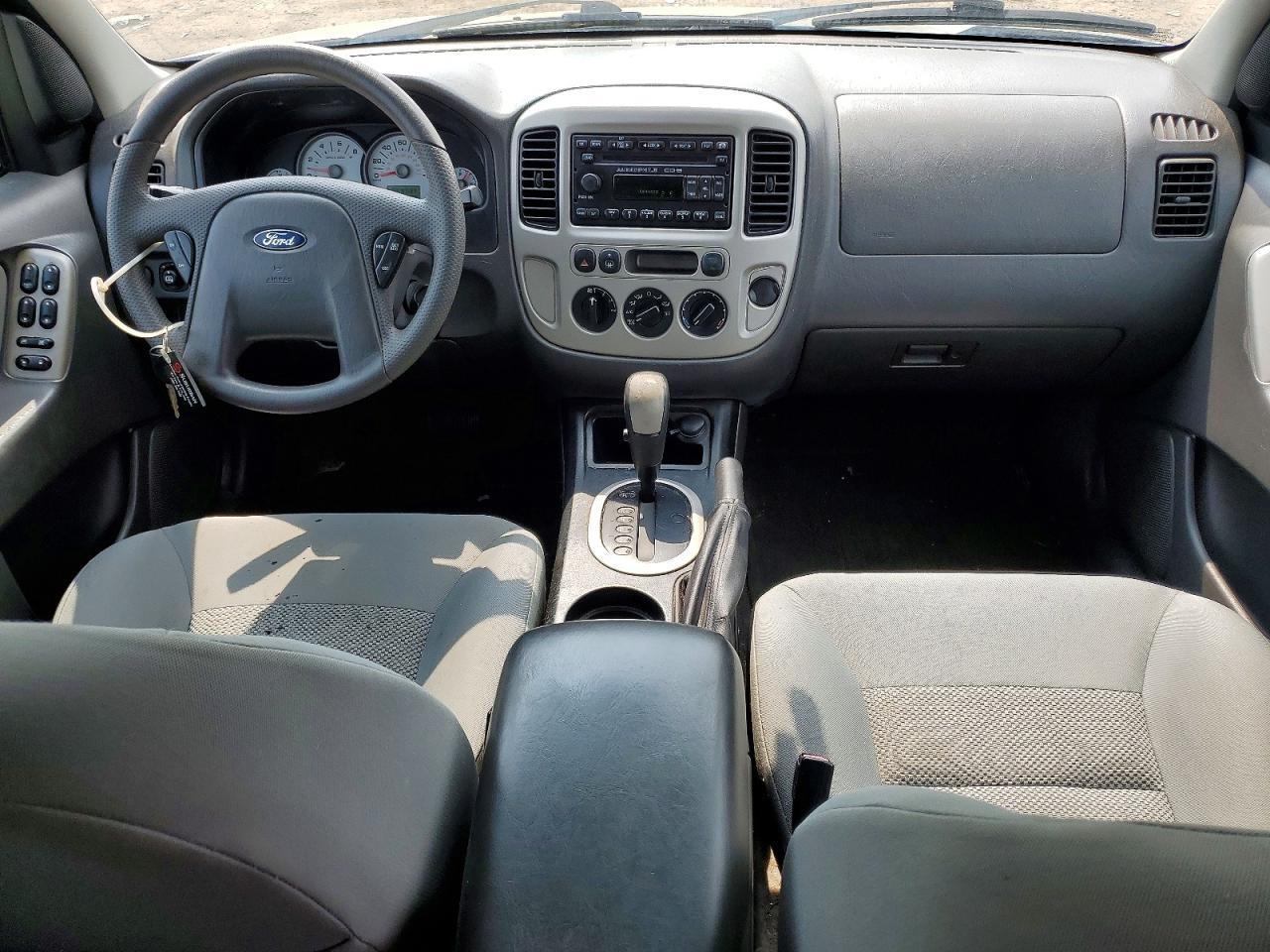 1FMCU031X7KA97546 2007 FORD ESCAPE photo no. 8