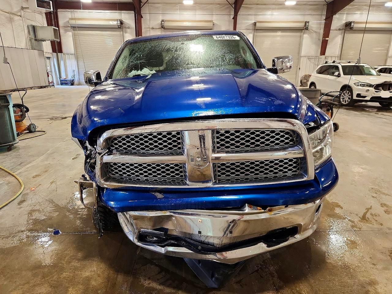 2010 DODGE RAM 1500 — Фото 5 из 12