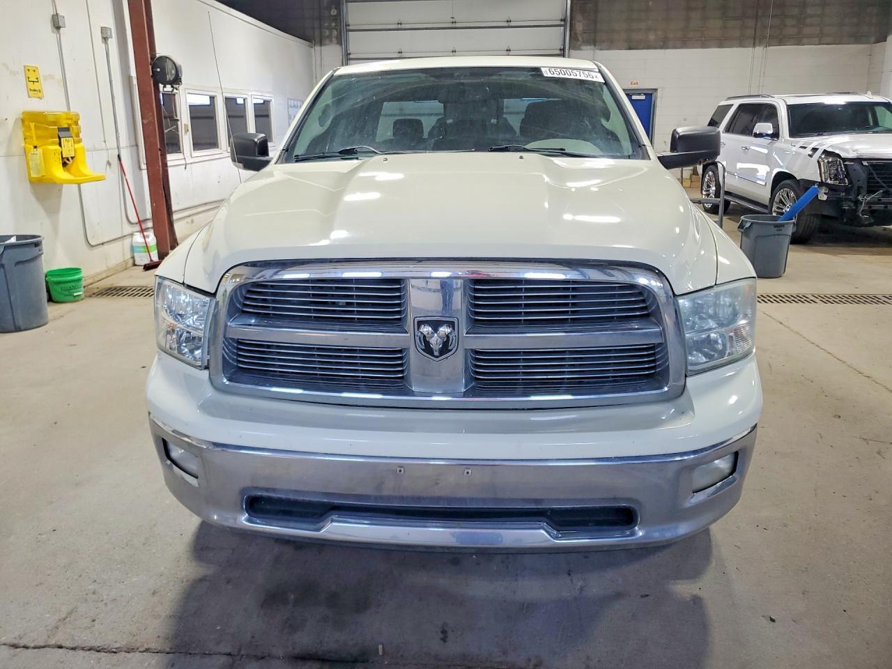 2010 DODGE RAM 1500 — Фото 5 из 12