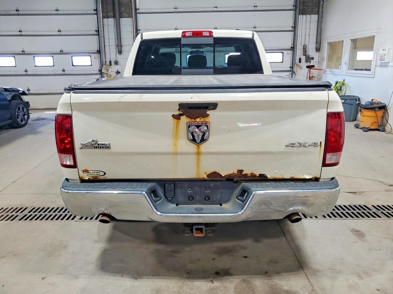 2010 DODGE RAM 1500 — Фото 6 из 12