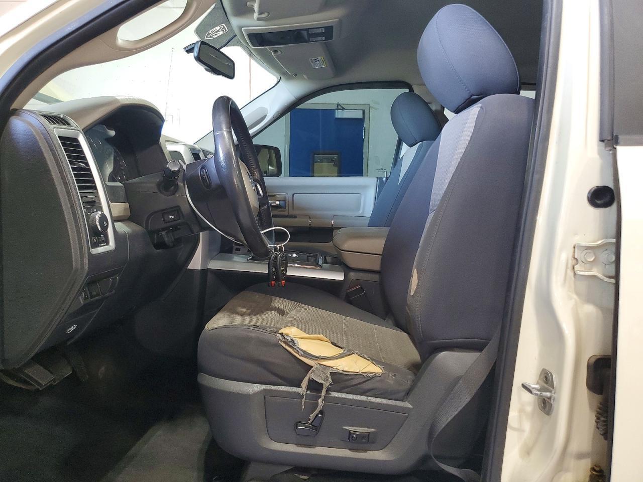 2010 DODGE RAM 1500 — Фото 7 из 12