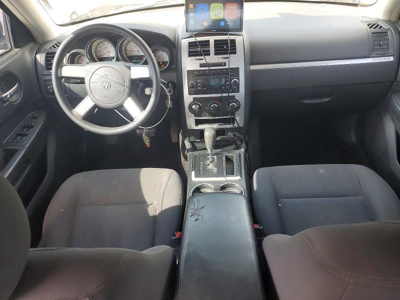 2010 DODGE CHARGER SXT — Фото 8 из 12