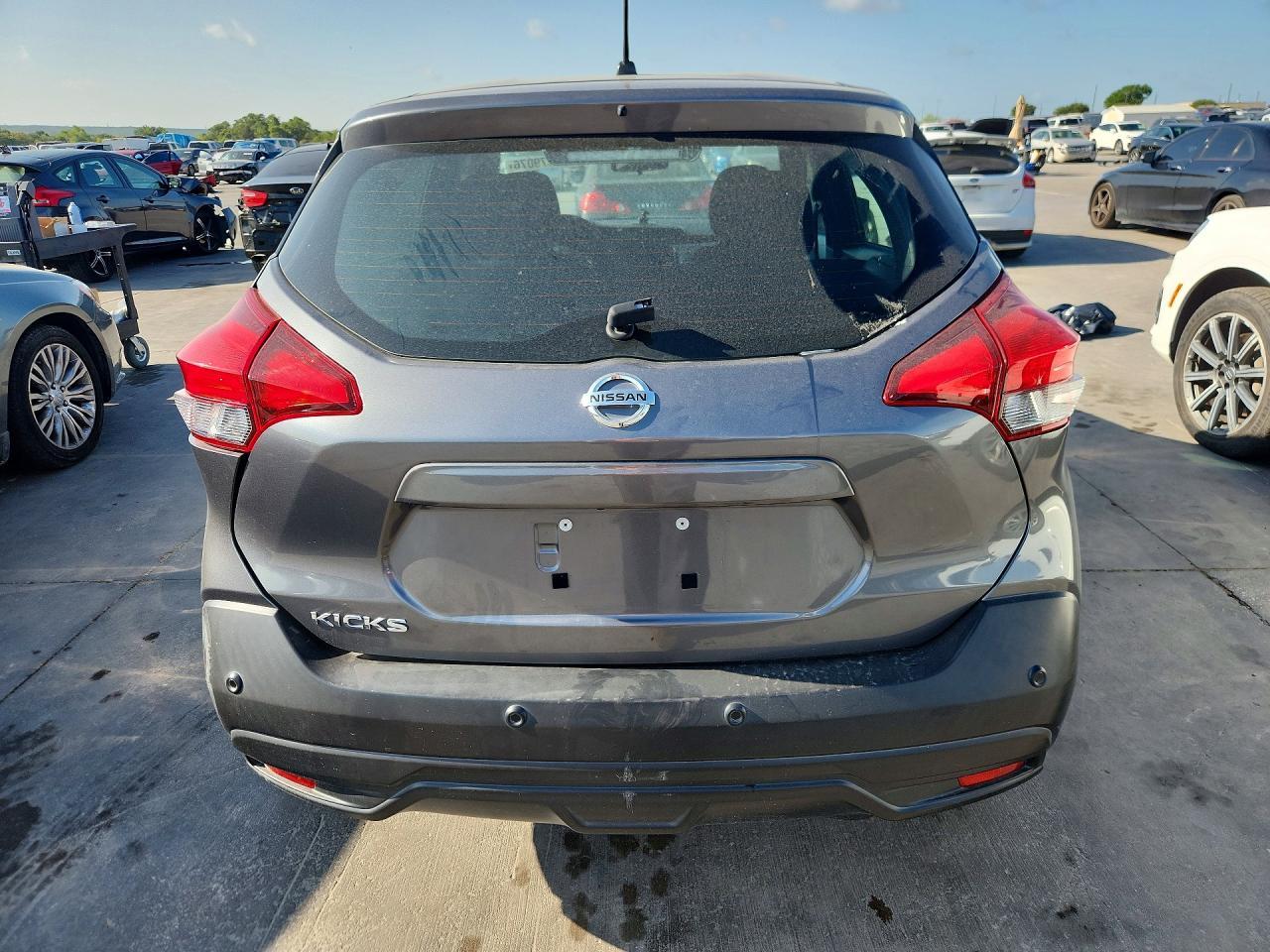 2020 NISSAN KICKS S — Фото 6 из 14
